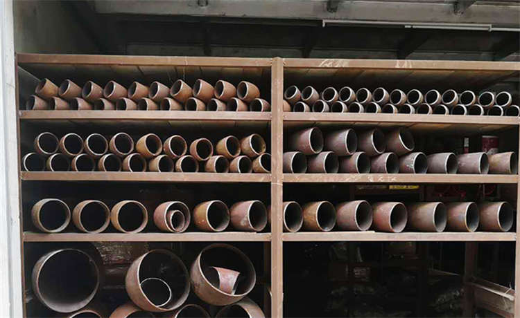 鋼材場(chǎng)排水螺旋鋼管，2150mm打樁鋼護(hù)筒，529-10螺旋焊管，800螺旋焊管